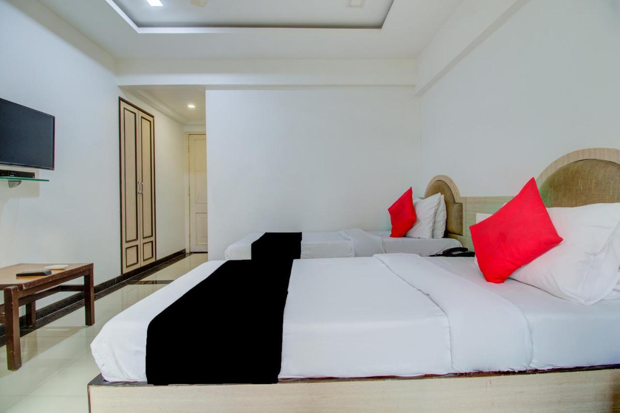 Capital O 76484 Hotel Balwas International Bombaj Exteriér fotografie